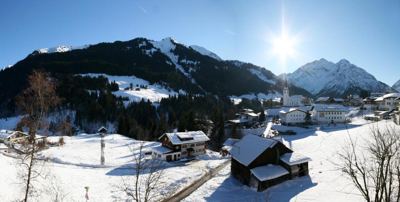 Hotel Adler Garni Hirschegg  外观 照片
