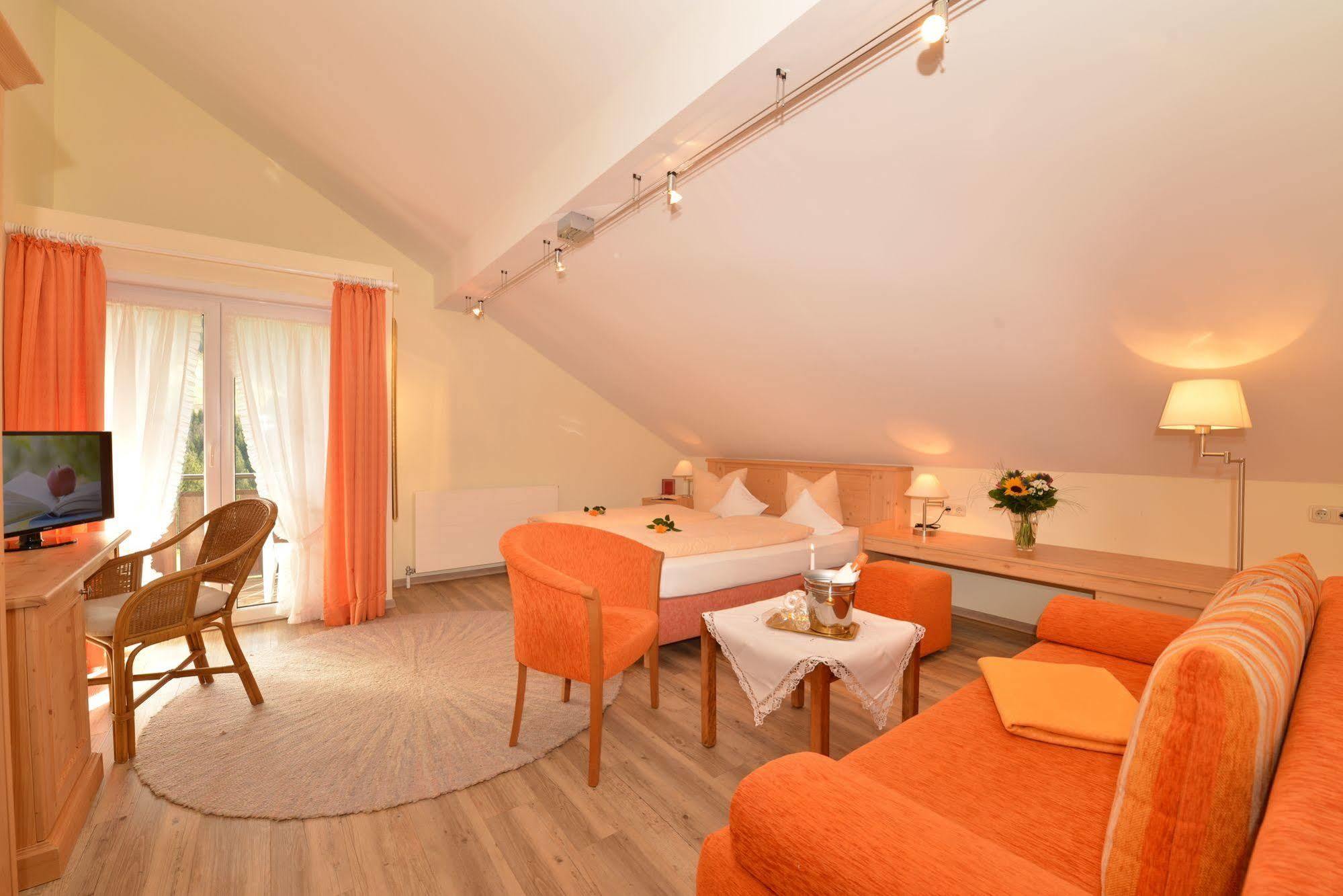 Hotel Adler Garni Hirschegg  外观 照片