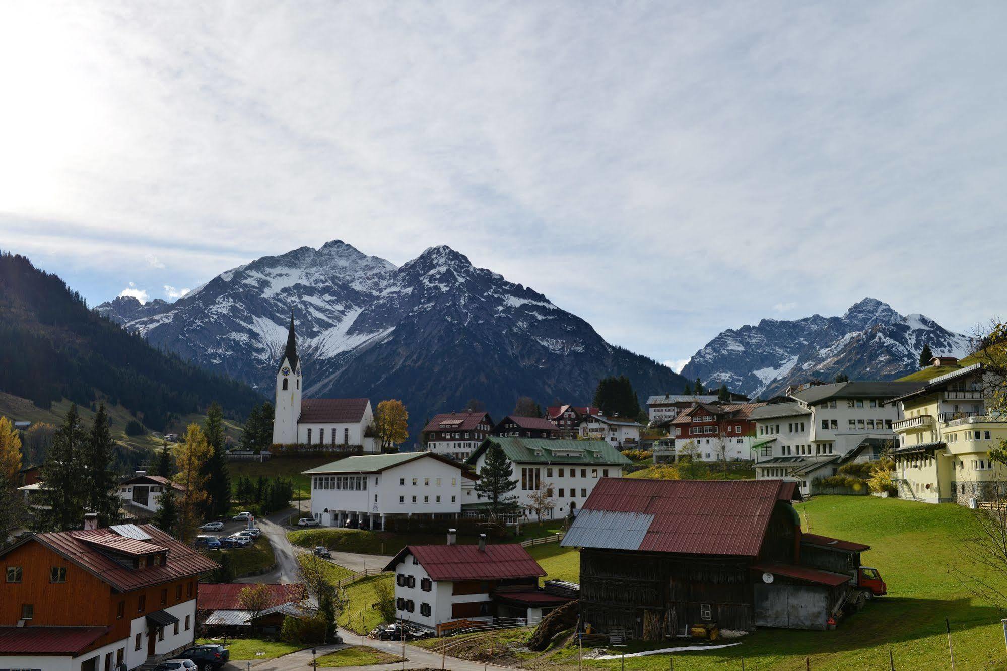 Hotel Adler Garni Hirschegg  外观 照片
